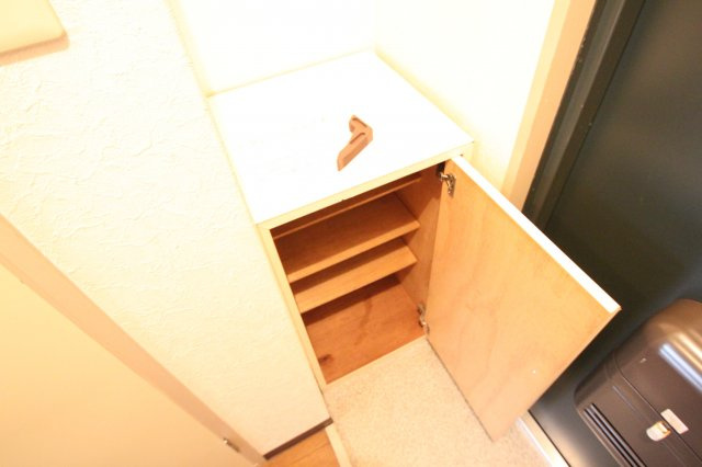 グローバルエイシンの玄関