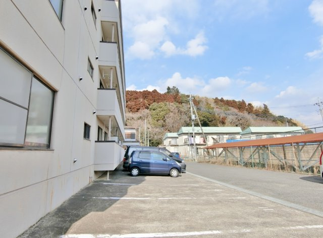 アキヨマンションの駐車場