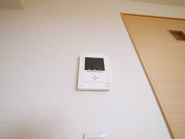 ハーベストⅠのセキュリティ|お顔が見えるモニター付きインターホンで安心。