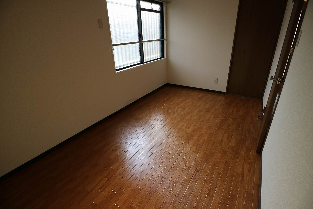 エクセル戸浪の洋室