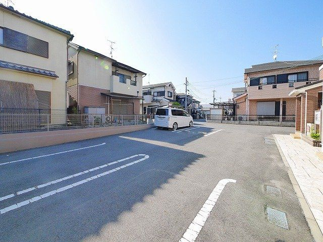 アビタシオンⅢの駐車場|カースペースがあります