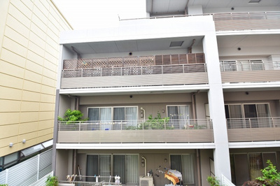 【外観】 | スリーライトカドニシ