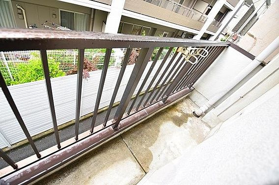 スリーライトカドニシのバルコニー