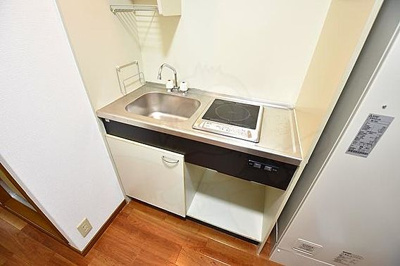 【キッチン】 | スリーライトカドニシ