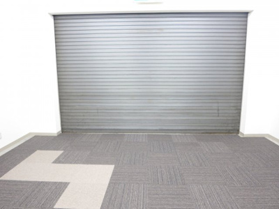 【玄関】 | サンコーポラス平沢（携帯アンテナ収入有り） | 電動シャッター