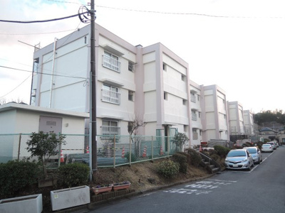 【外観】 | 久良岐ヶ丘住宅1号棟 | 京急本線「屏風浦」駅徒歩12分！