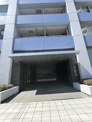 【エントランス】 | ウェリスシティ大森タワー | JR京浜東北・根岸線「大森」駅徒歩4分の好立地！京浜急行電鉄本線「大森海岸」駅徒歩10分の2路線2駅利用可能！