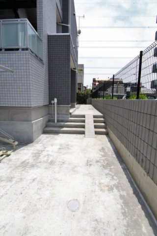 エルサ　マイハマのエントランス