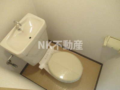 【トイレ】 | シャトレ小阪（河内小阪賃貸） | トイレです