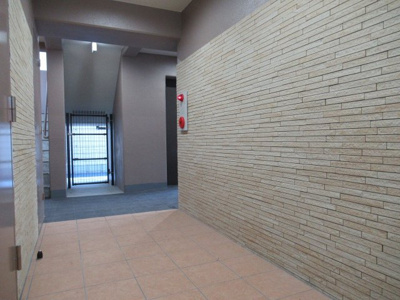 【エントランス】 | ヴェルドミール小阪（河内小阪賃貸） | 毎日通るエントランスはこのようになっています