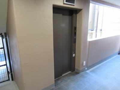 【ロビー】 | ヴェルドミール小阪（河内小阪賃貸） | エレベーターです