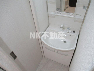 【洗面所】 | ヴェルドミール小阪（河内小阪賃貸） | 独立洗面化粧台付き