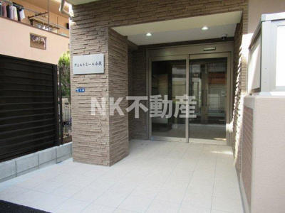 【エントランス】 | ヴェルドミール小阪（河内小阪賃貸） | 落ち着いたエントランスです