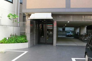 【エントランス】