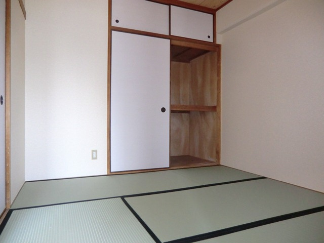 大阪市西淀川区姫里２丁目の賃貸マンションの寝室