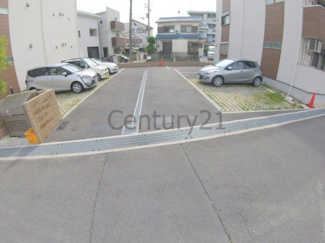 【駐車場】