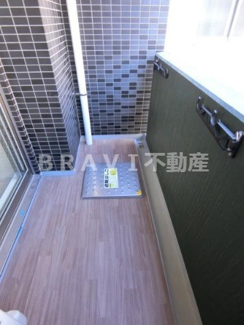 プレサンス谷町七丁目Ⅱ　BRAVI不動産のバルコニー|【プレサンス谷町七丁目Ⅱ】陽当たり良好なバルコニーです