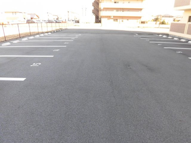 VIVRE21の駐車場