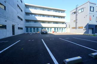 【駐車場】