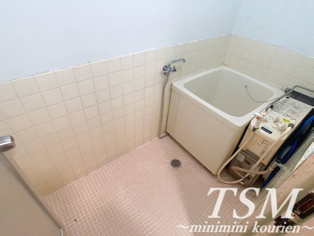 第一岸田マンションの浴室
