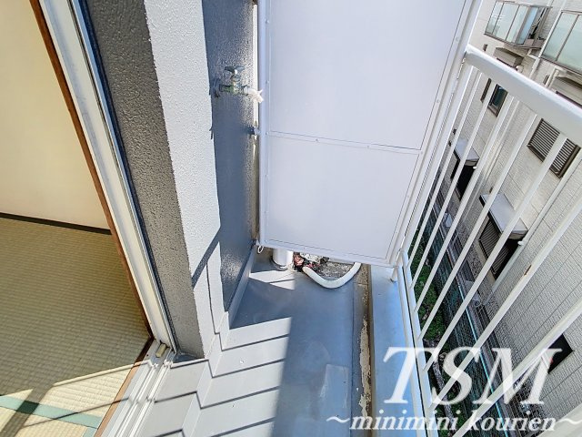 第一岸田マンションの設備|洗濯機置場