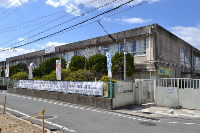 第一岸田マンションの周辺|寝屋川市立第三中学校