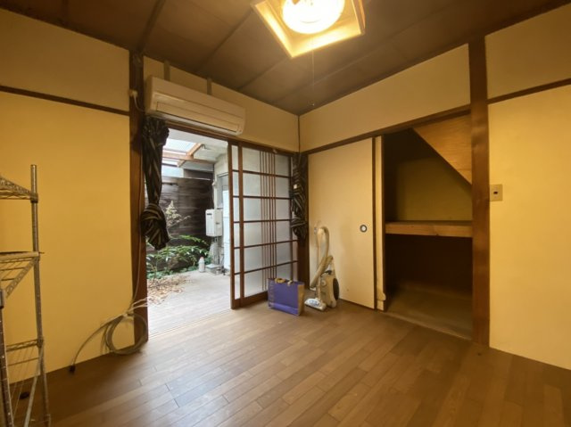 石田大受町の居間・リビング