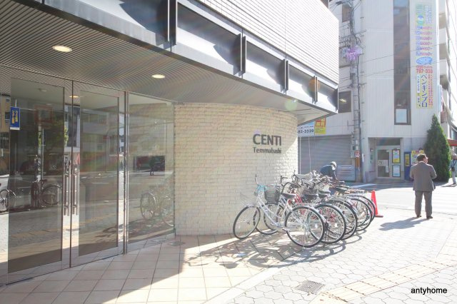 グローディア天満橋　仲介手数料無料のエントランス