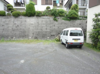 【駐車場】 | いつでも目の届く敷地内に駐車場があります♪荷物がかさばりがちなお買物にも、敷地内駐車場があると便利ですよね☆