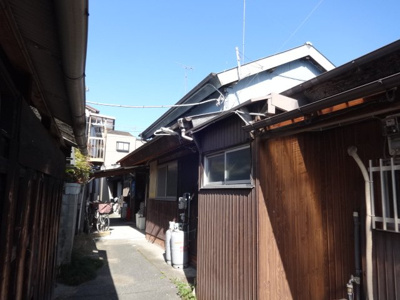 【外観】 | 粟津連棟平屋 | 昔ながらの連棟平屋建て長屋タイプ♪