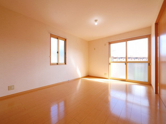 ガーデンパークBの居間・リビング