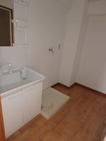 ユートピアタウン北館の洗面所