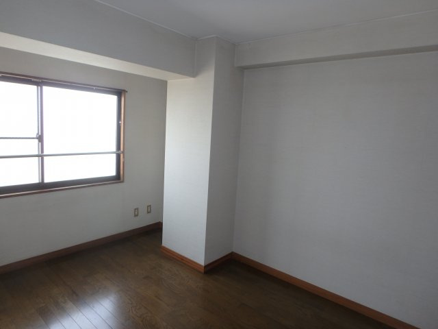 ユートピアタウン北館の洋室