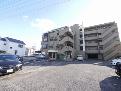 【駐車場】 | グランドシャトーレ（ぐらんどしゃとーれ） | 株式会社スマイルメイトでは契約金のクレジット決済も可能です♪
