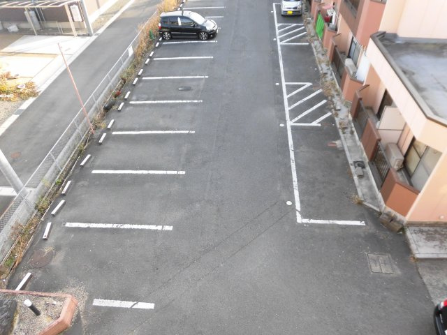 CASA KⅠの駐車場