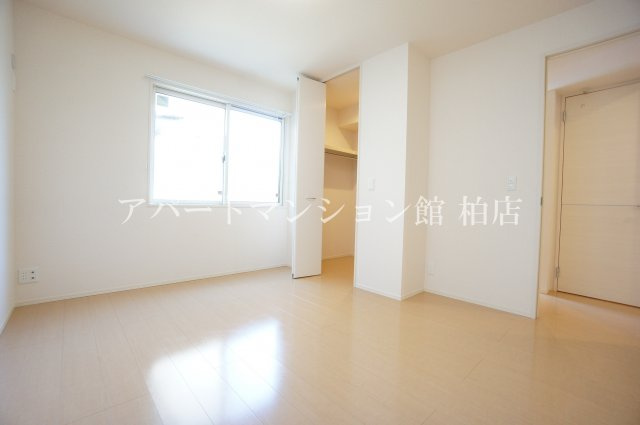 アイビーの洋室