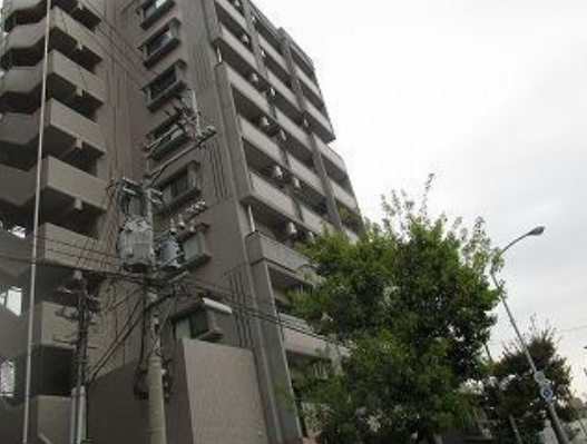 プレアール県庁前の外観