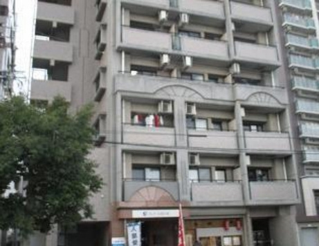 プレアール県庁前