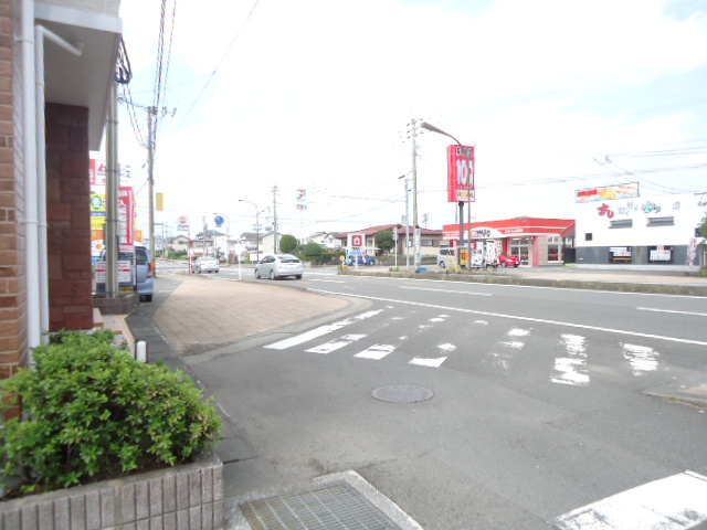 PlumeriaB棟の周辺
