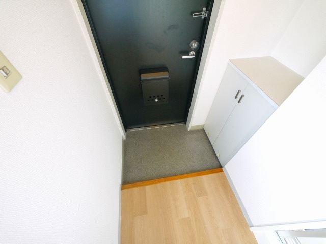 メゾン・ラ・ポムの玄関|毎日通る玄関はこちらです