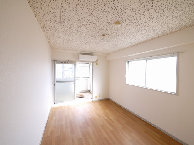 メゾン・ラ・ポムの内装|おしゃれな内装です