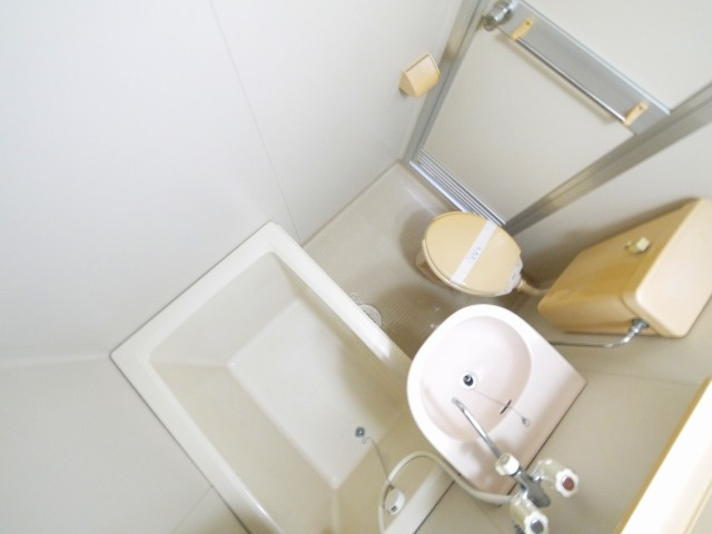 メゾン・ラ・ポムの浴室|コンパクトで使いやすいです