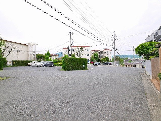 生駒市辻町貸家の周辺|静かな住宅地です