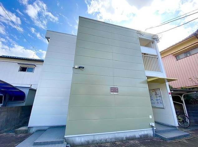 レオパレスルミエール