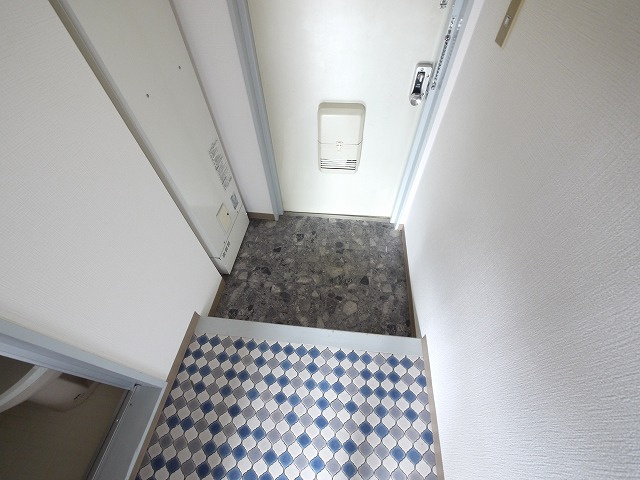 トータスBldの玄関