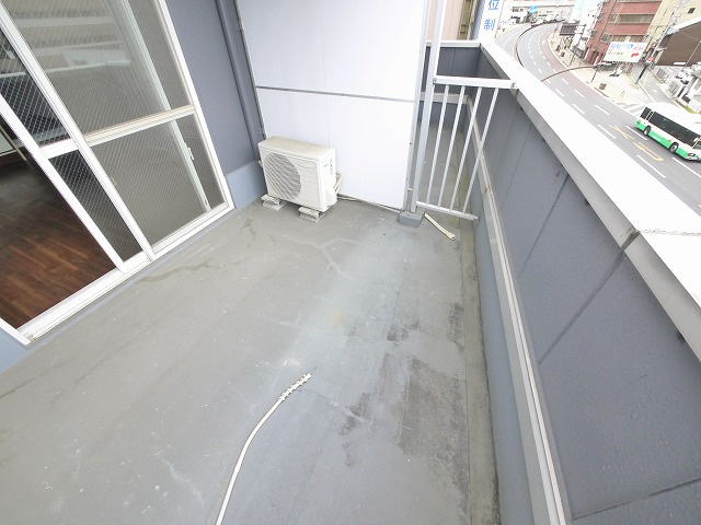 トータスBldのバルコニー