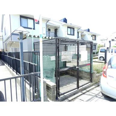 【駐車場】 | セジュール・フローレ | 駐車場があるので、車を買う予定の方も安心です