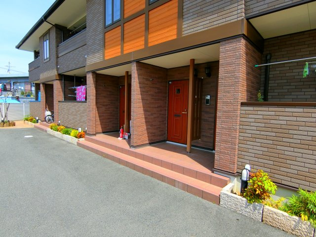 レジテンスイナリBのエントランス