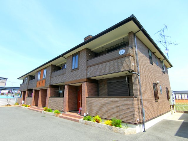 レジテンスイナリBの外観