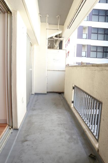 杉の宮マンションのバルコニー